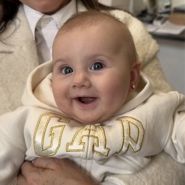 Przekłuwanie Uszu Z Dojazdem w Warszawie