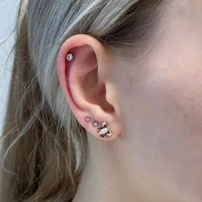 Przekłuwanie chrząstki (Helix, Conch, Tragus) - Gentle Piercing